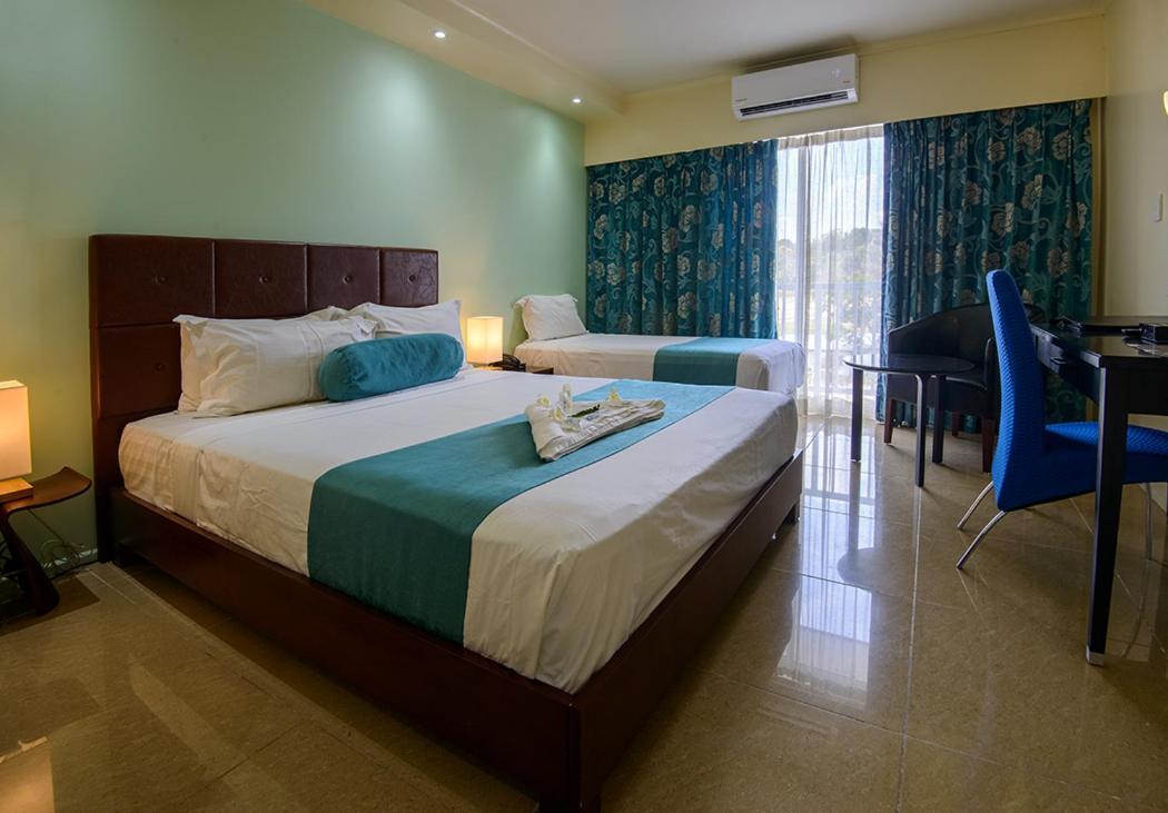 Gazelle International Hotel Kokopo Esterno foto