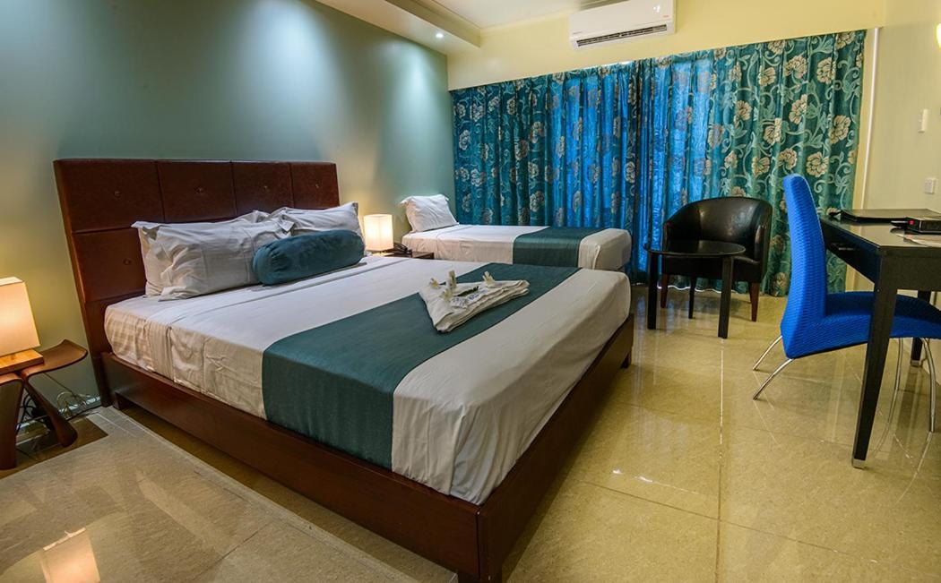 Gazelle International Hotel Kokopo Esterno foto